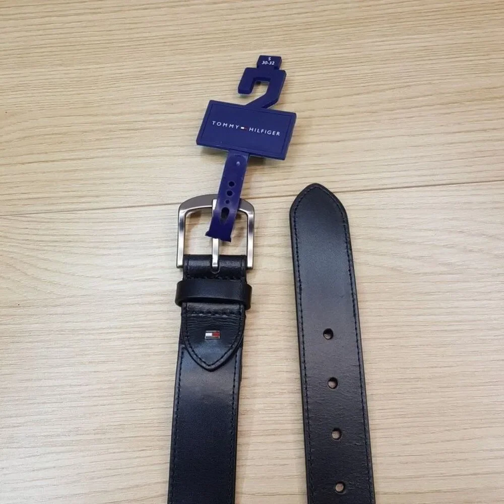 TOMMY HILFIGER Belt Mens Size 30 32 Black Genuine Leather Silver Buckle